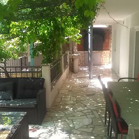 Pavlic 2 Apartment Omis Bagian luar foto