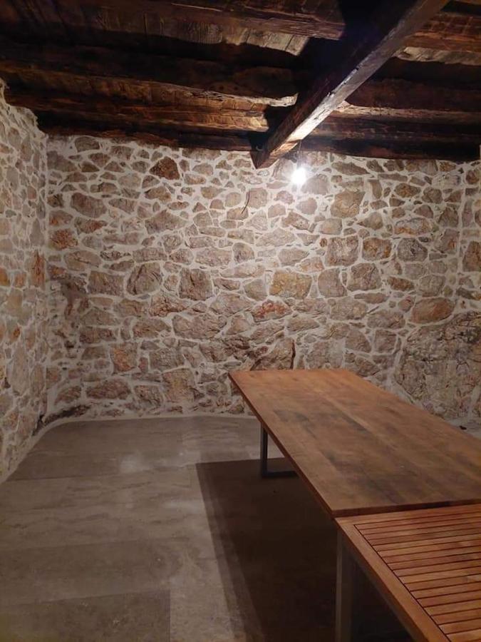 Pavlic 2 Apartment Omis Bagian luar foto