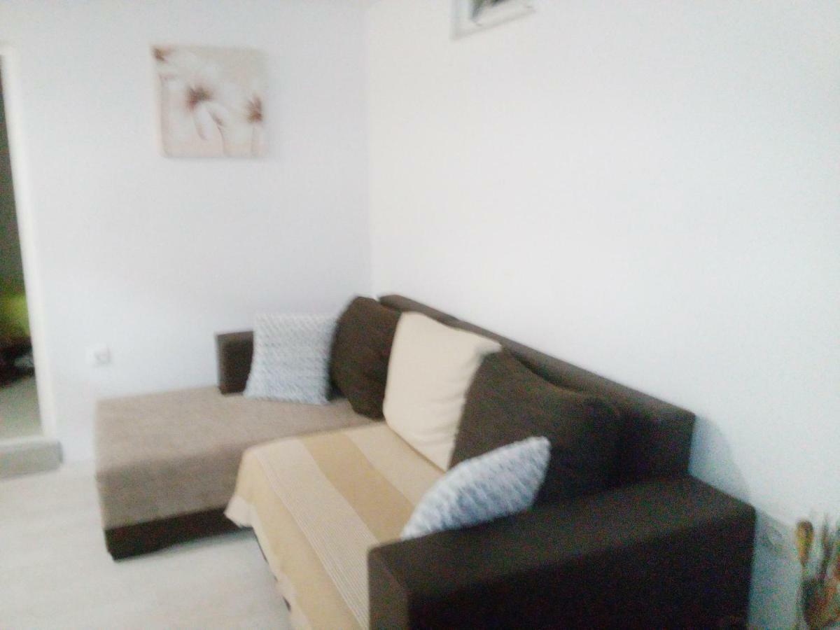 Pavlic 2 Apartment Omis Bagian luar foto