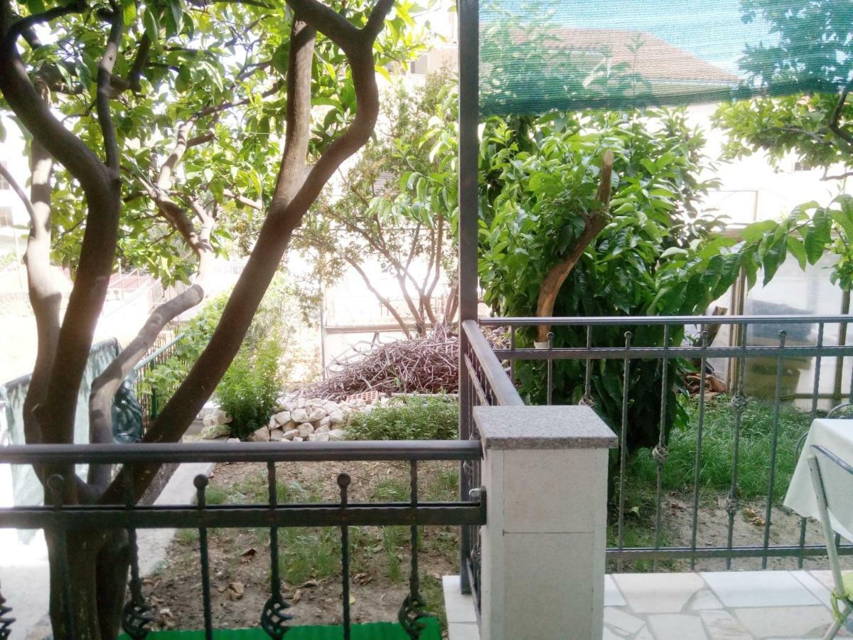 Pavlic 2 Apartment Omis Bagian luar foto