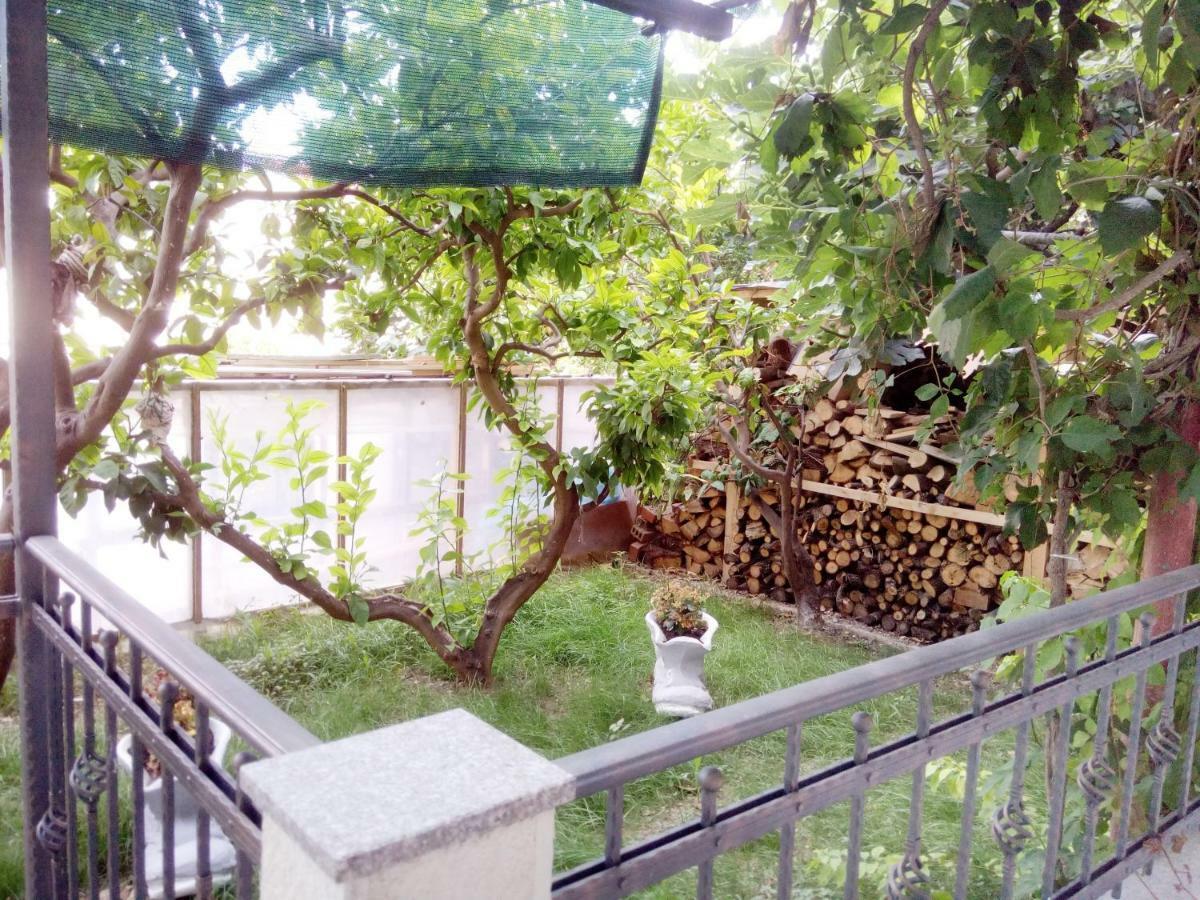 Pavlic 2 Apartment Omis Bagian luar foto