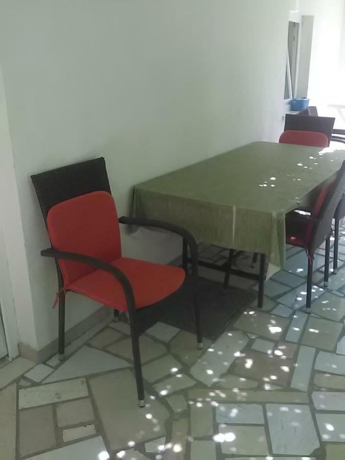 Pavlic 2 Apartment Omis Bagian luar foto