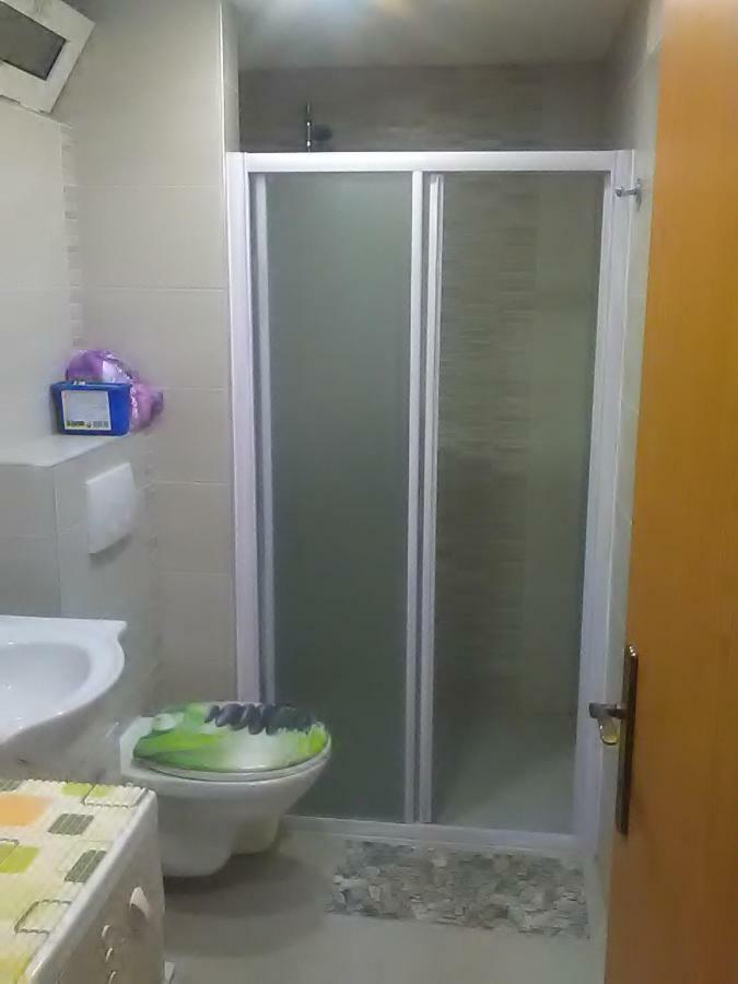 Pavlic 2 Apartment Omis Bagian luar foto